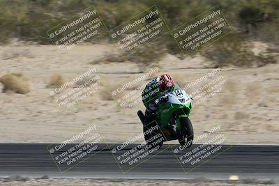 media/Dec-07-2025-CVMA (Sun) [[3e7d2de5dc]]/Race 8-Middleweight Shootout/